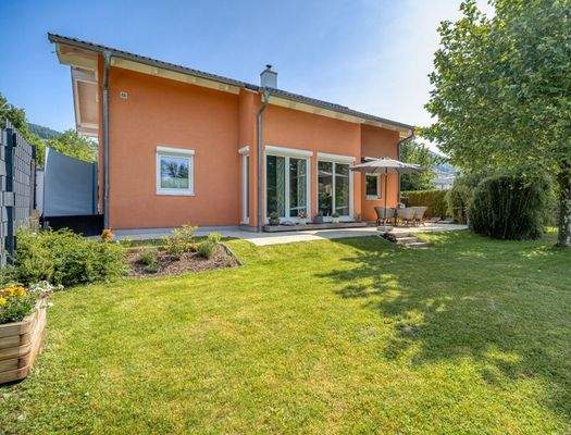 HP5-Einfamilienhaus-Mondsee-Garten-