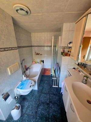 Badezimmer 2