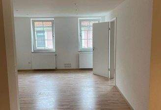 Wohnzimmer Blick Küche, Essbereich.jpg