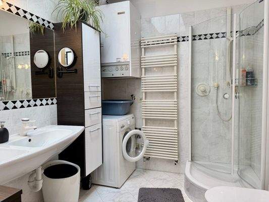 Attraktive 2-Zimmer-Wohnung in Morter bei Latsch, Südtirol – ideal als Zweitwohnsitz oder Investition, mit Terrasse, Balkon und Stellplatz – Appartamento bilocale a Morter vicino Laces, Alto Adige, ideale come seconda casa o investimento, con terrazza, ba