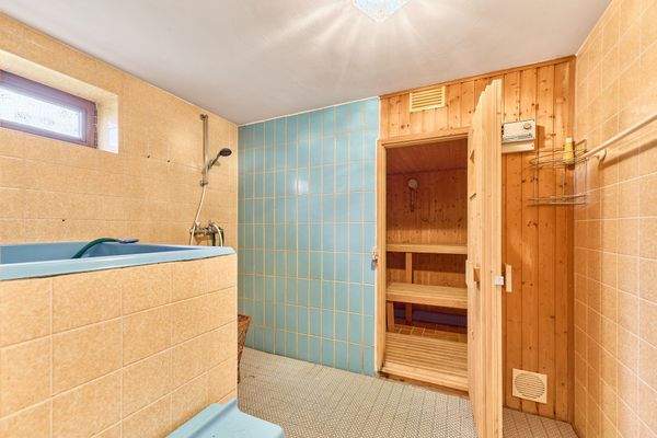 Dusche / Sauna UG
