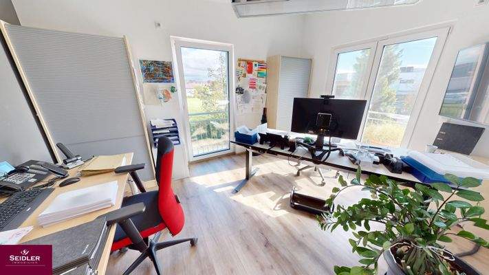 OG - Büro 4 mit Balkon