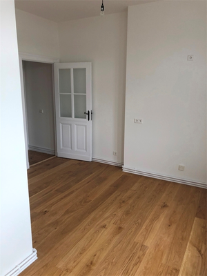 Küche mit neuem Parkett