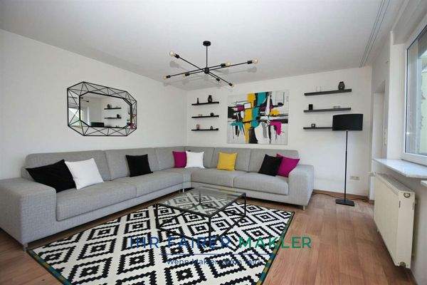 Wohnzimmer  - (digitales Homestaging)