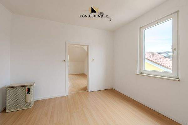 Kinder-/Arbeits- oder Schlafzimmer