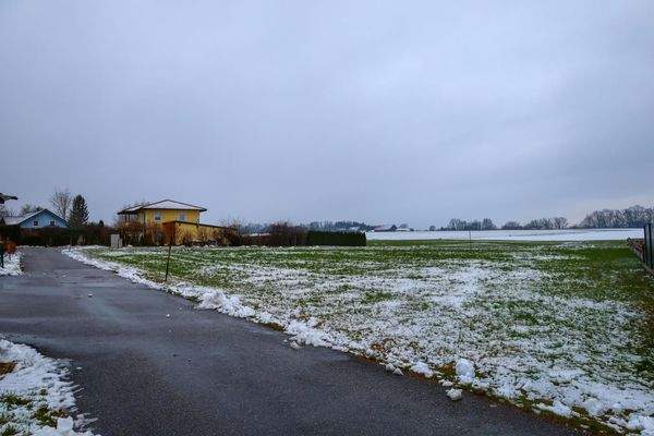 Grundstücksaufnahme 13