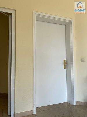 Eingangstür Gewerbeeinheit