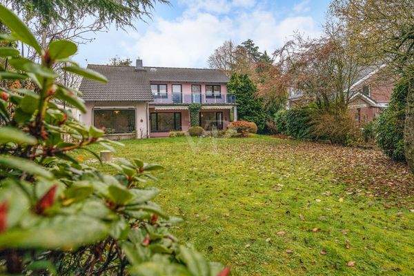 Garten und Haus von hinten