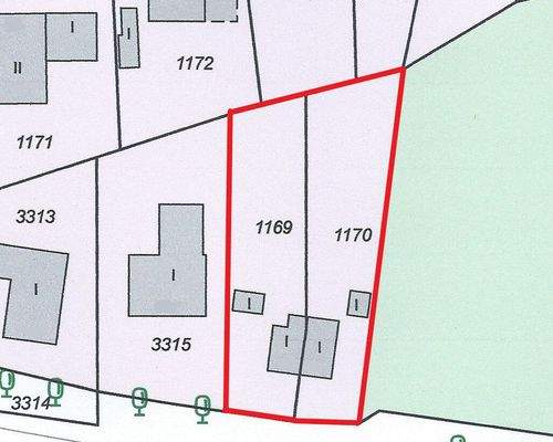 2 Grundstücke nebeneinander