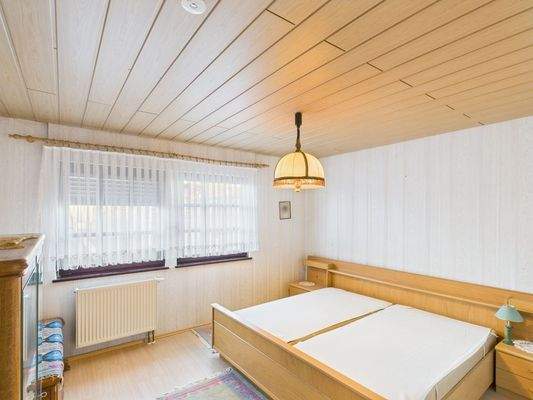 Schlafzimmer Eltern
