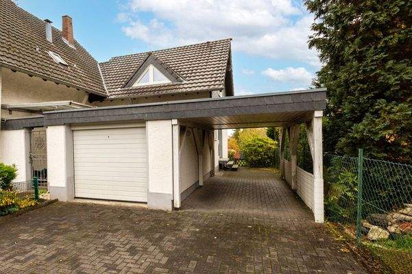 Garage + Carport