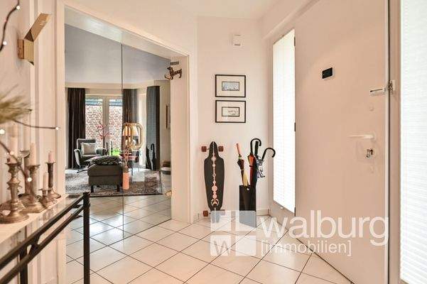 18 Diele Haupteingang