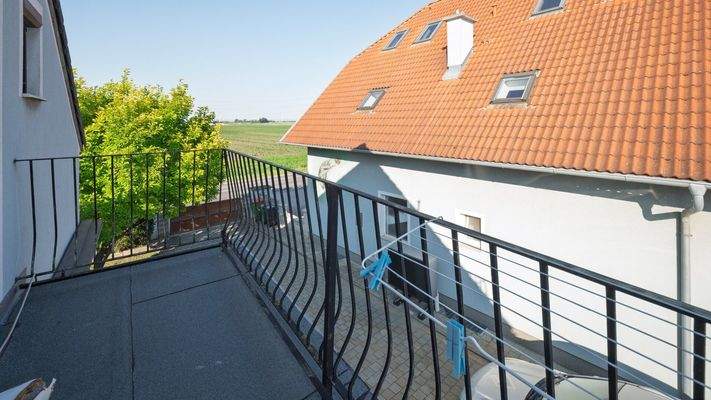 Zimmer 1 Balkon Obergeschoss Haus 2