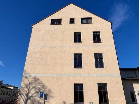 Giebel Hauptgebäude