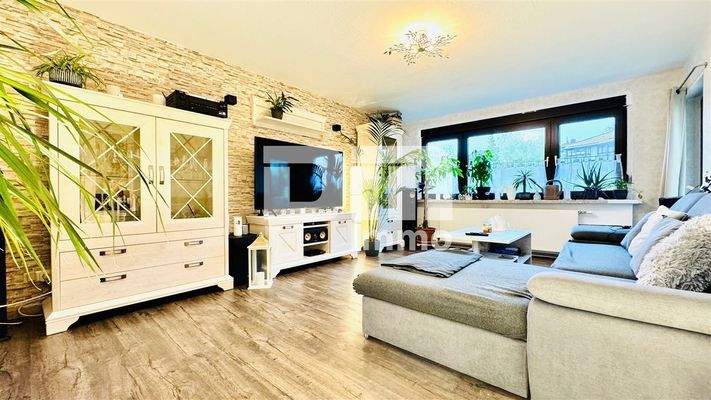 WE2 OG Wohn / Esszimmer / Zugang Balkon