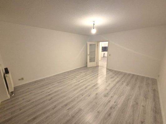 S2-1.OG li-Wohnzimmer.jpg