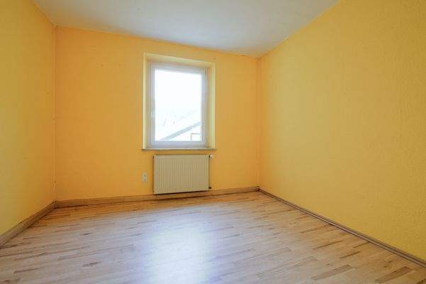 10 - 1. OG re Kinderzimmer.jpg