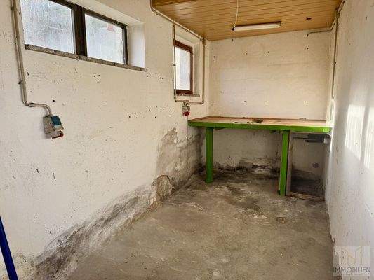 Lagerraum mit Starkstromanschluss