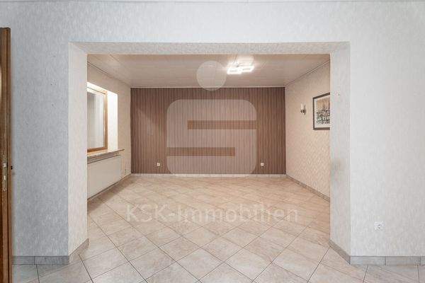 Wohn- und Esszimmer Hinten