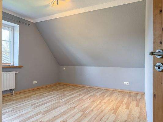 9. Zimmer 2 von 4.jpg