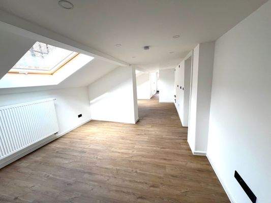 Küche-/Wohnen-/Essen DG