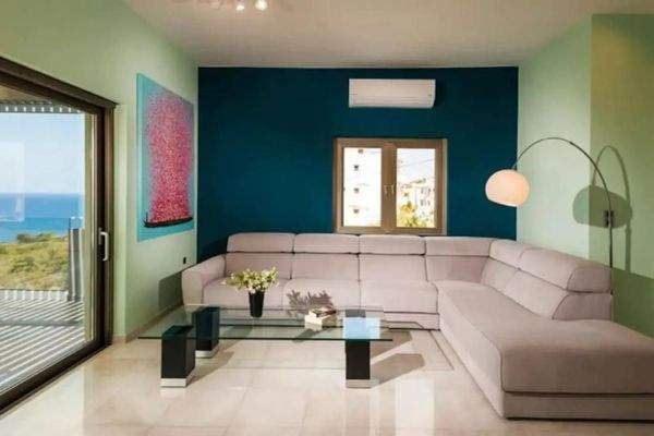 Kreta, Akrotiri: Geräumige moderne Villa mit spektakulärem Blick auf das Meer und die Bucht zu verkaufen