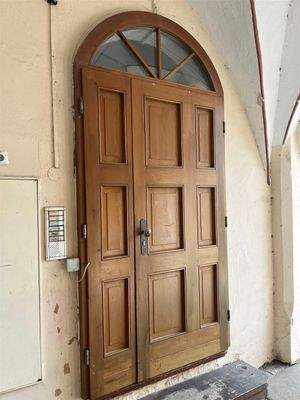 Zugang zum Treppenhaus