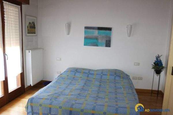AD Immobilien Schlafzimmer 2