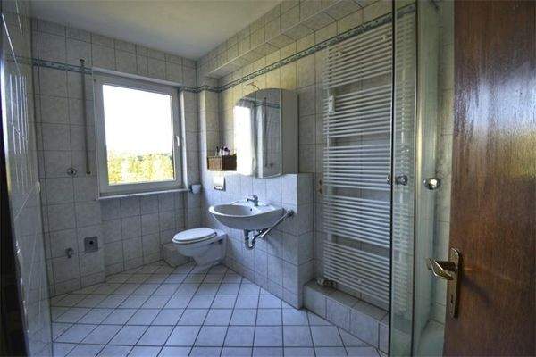 Badezimmer EG