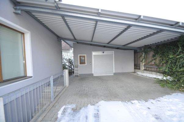 Ansichtsbereich - Garage und Carport