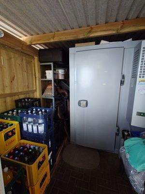 Nutzfläche neben dem Wintergarten.jpg