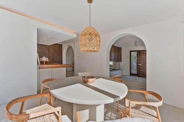 Dining area in villa in Costa d_en Blanes