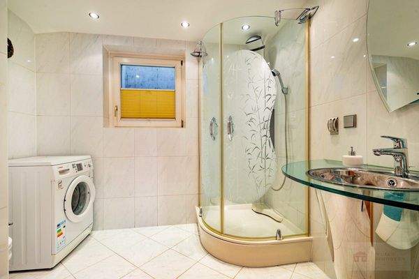 Wohnung 1: Gäste-WC