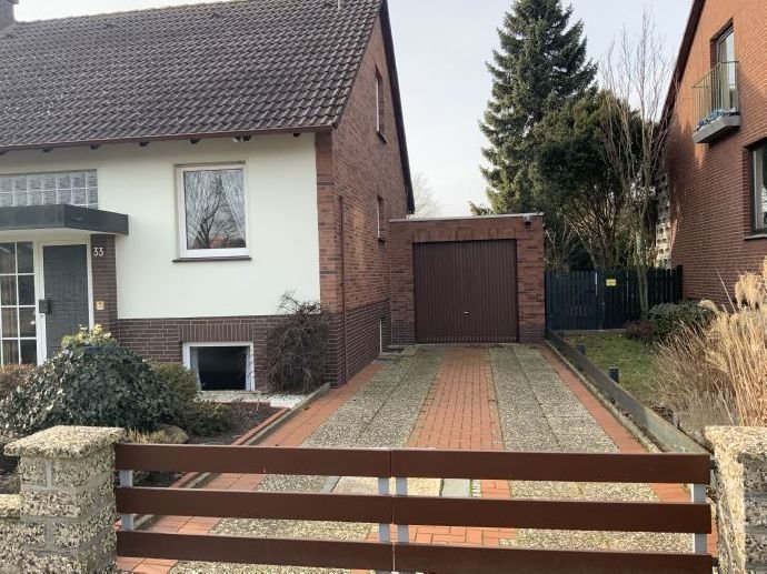 Provisionsfreies, schönes Einfamilienhaus in Nienburg OT Holtorf, in ruhiger und zentraler Lage zu verkaufen.