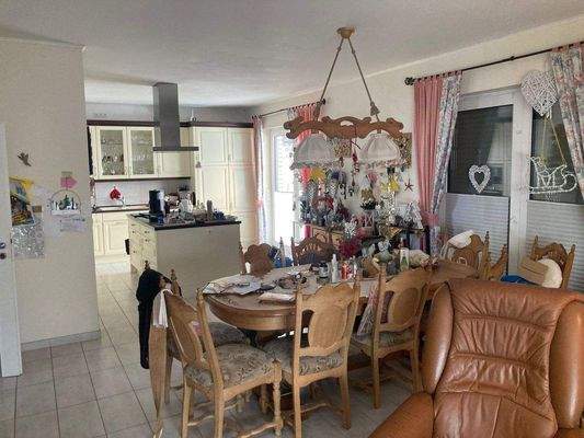 Wohn- und Esszimmer 