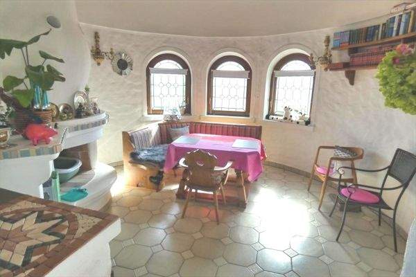 sonniges Erkerzimmer