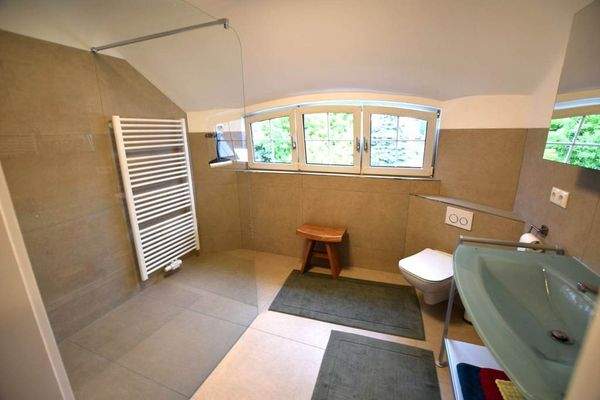 Badezimmer Dachgeschoss