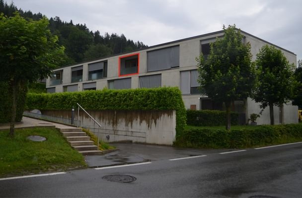 Aussen Blick Richtung Balkon