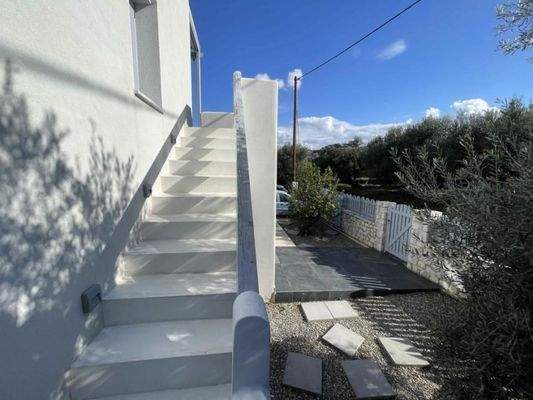 Kreta, Kamisiana: Moderne Villa mit Pool und Meerblick zu verkaufen