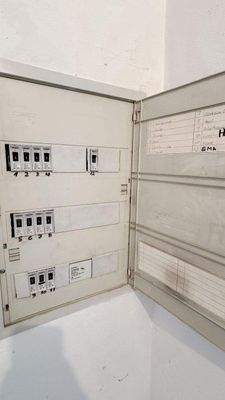 10 Sicherungskasten.jpg