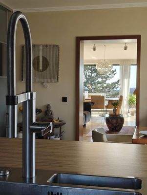 Kochinsel mit Weitblick