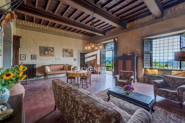 22 Eingangshalle im Erdgeschoss