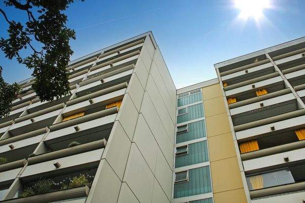 Gebäude Vorderansicht