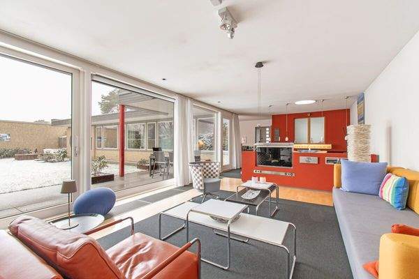 Bodentiefe Schiebetüren mit viel Tageslicht