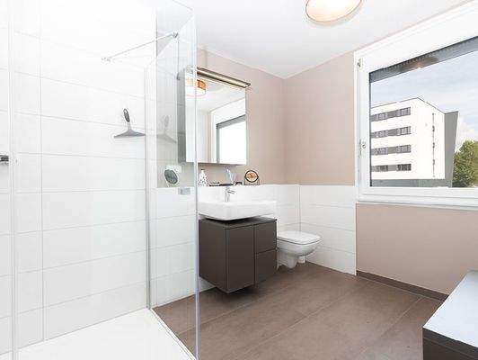 Badezimmer 120 m_ Wohntraum (2)