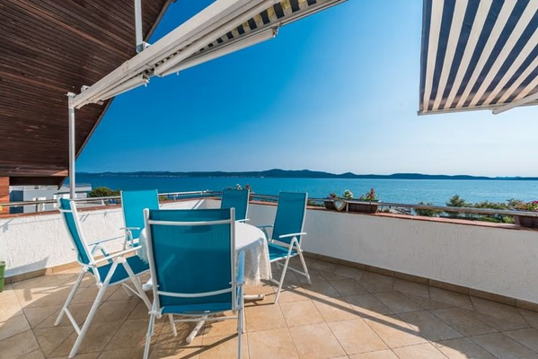 DG: große Dachterrasse, Meerblick