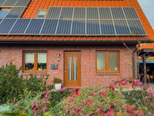 Einliegerwohnung mit Carport