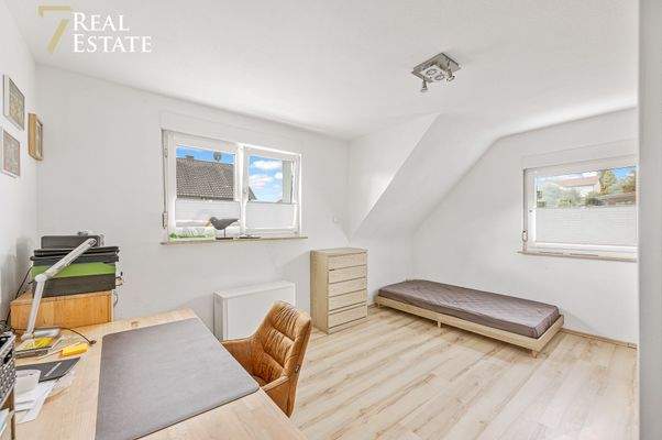 20250911_Kamil_Trojan_Design_Menzingen_Hebelstr._1