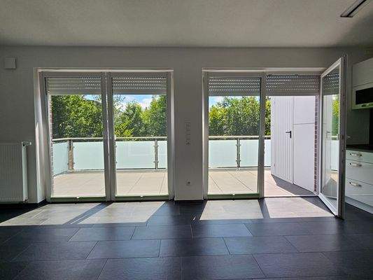 Bodentiefe Fensterelemente zur Dachterrasse