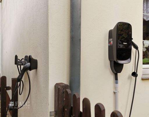 E- Auto Ladestation am Carport_